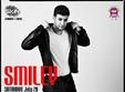 concert smiley in skin club