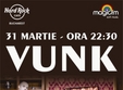 concert vunk in hard rock cafe