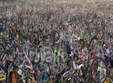 critical mass noi nu blocam traficul noi facem parte din trafic