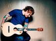 poze ed sheeran jumpers for goalposts