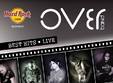 over band pe scena hard rock