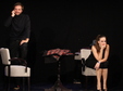piesa de teatru cada cu picioare 