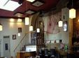 portrete atrium cafe
