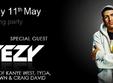 yeezy live in renaisance